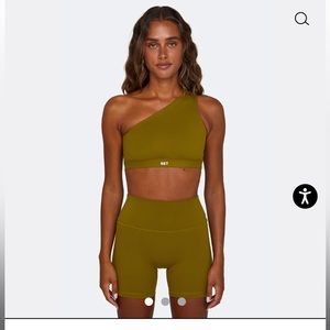 SET ACTIVE - BRAND NEW One Shoulder Sports Bra
